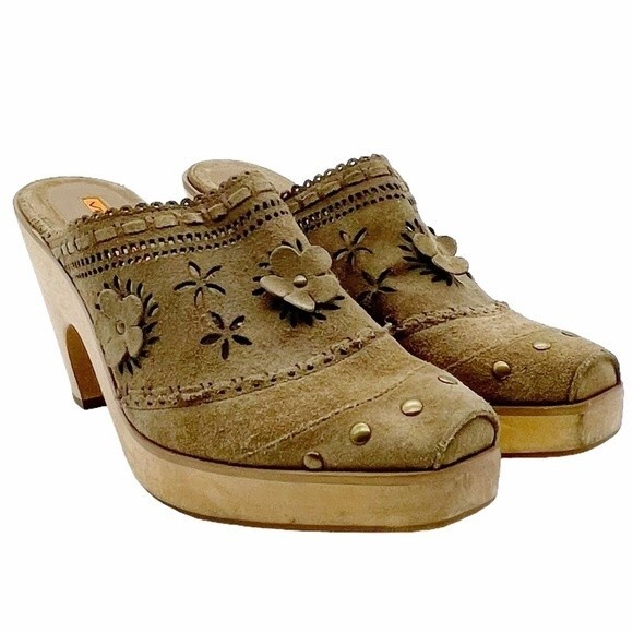 Via Spiga Light Brown Suede Laser Cut Floral Suede Studded Mule Women’s Size 6.5 - Picture 5 of 14